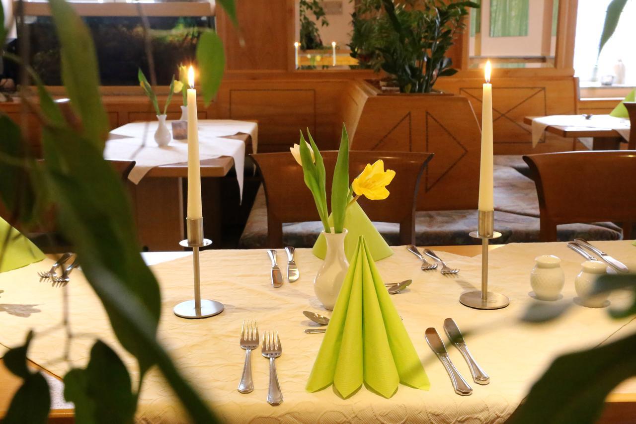 Goldener Schluessel Mit Gaestehaus Sina ネルトリンゲン エクステリア 写真